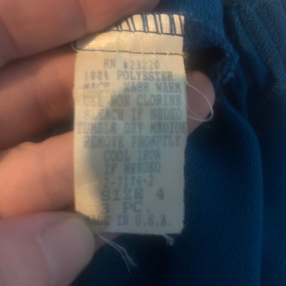 Style Setter Fashions Suit - Picture 6 of 7